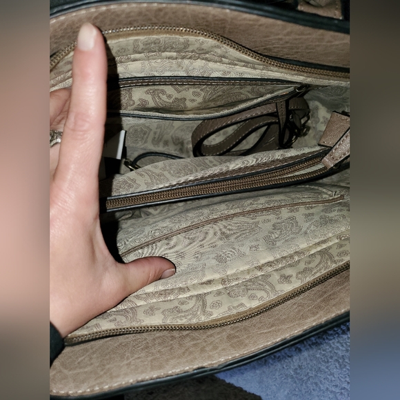 Tan Simply Noelle Purse - Picture 2 of 2